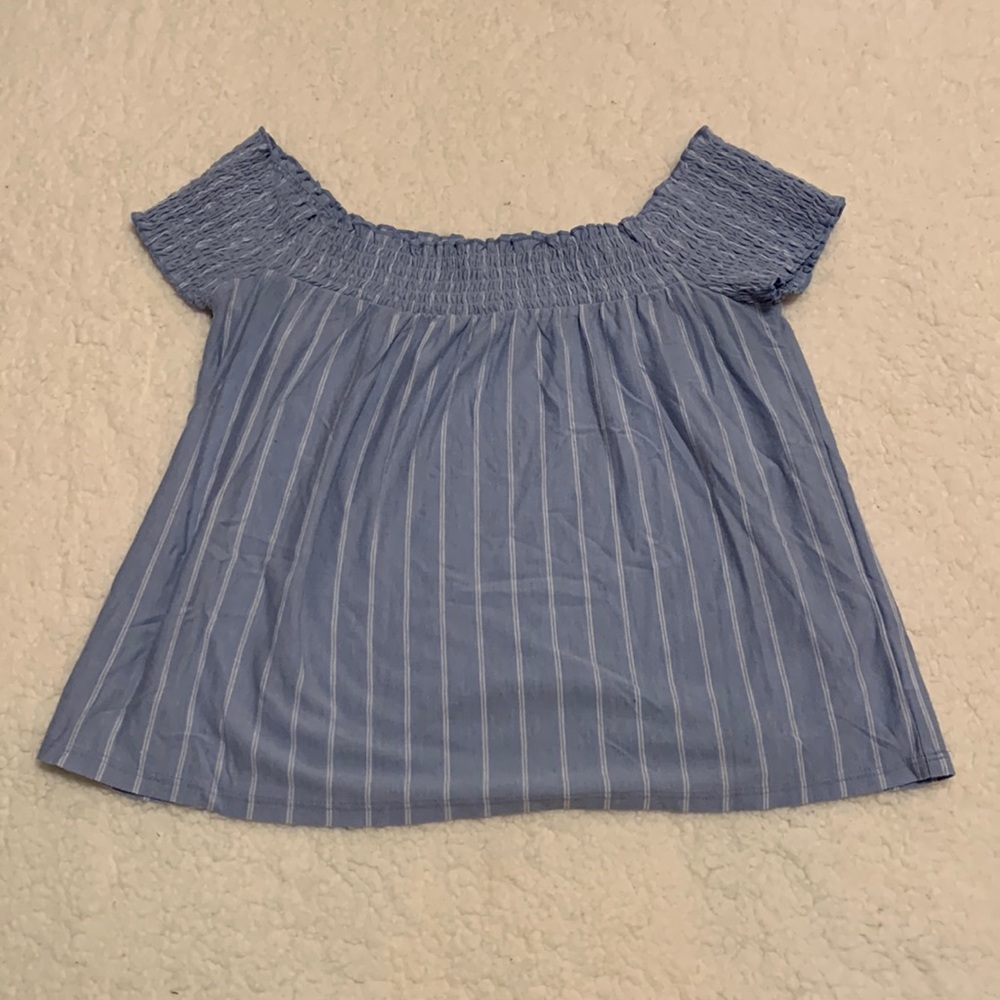 American Eagle off the shoulder top